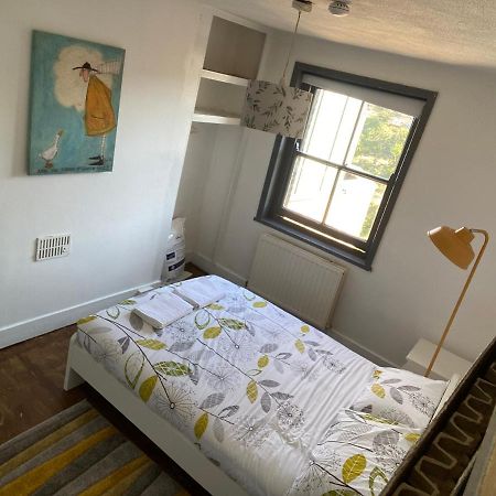 Double Room ロンドン エクステリア 写真