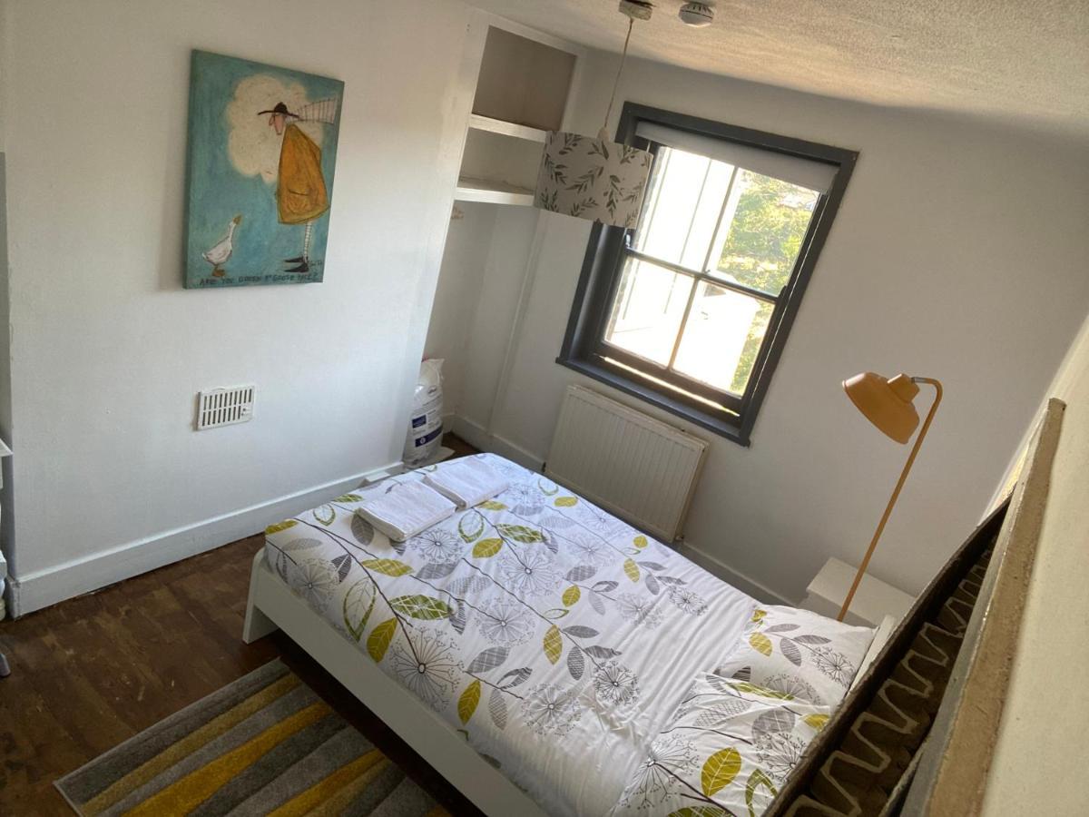 Double Room ロンドン エクステリア 写真